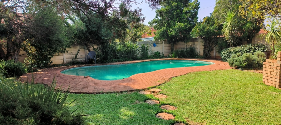 3 Bedroom Property for Sale in Stilfontein North West